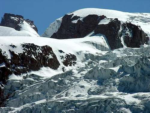 La punta di Ceresole (3777 m)...