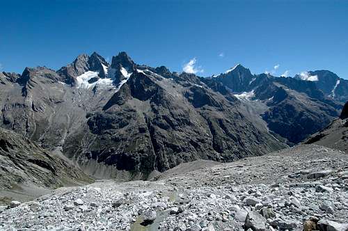 view of some of the Dauphiné main summits