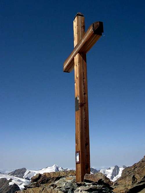 the cross on the summit of Vioz