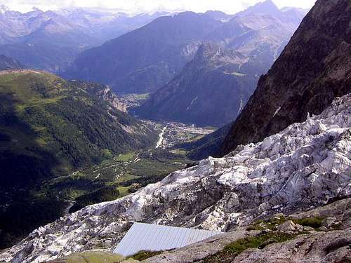 The roof of Boccalatte hut...