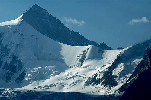 Zinalrothorn and Blanc ridge...