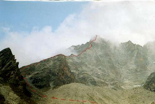 Route to and aover the ridge...