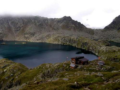 The Wangenitzsee hut (2508m)...
