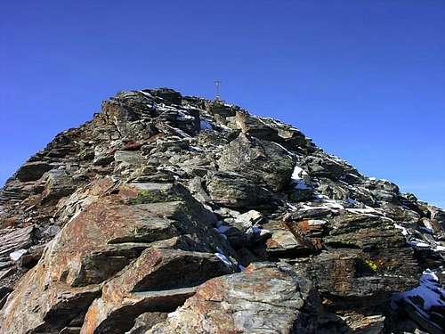 The summit of becca di Viou...