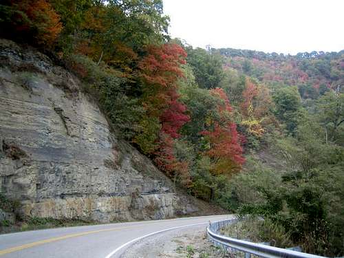the road to the KY highpoint
