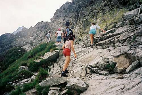 Climbing up to Polsky hreben...