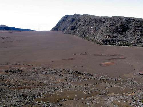 caldera at 2100 meters
 
 11/05