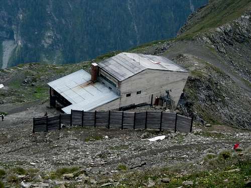 the mountain station
