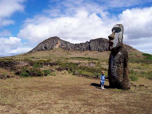 Rano Raraku; Maunga Pukatikei (Easter Island)