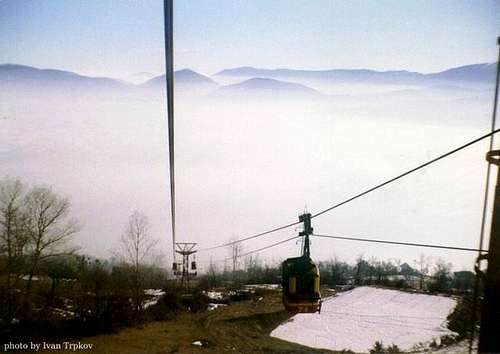 Ski lift going from Tetovo to...