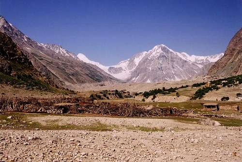 View to the Western end of the Rupal Valley
