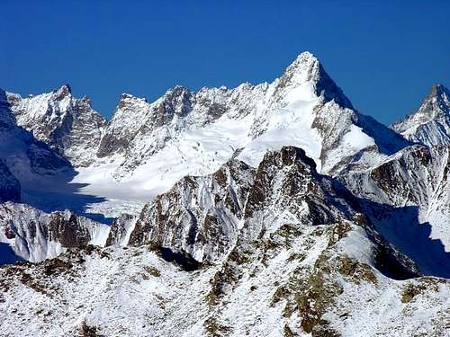 Il mont Dolent (3823 m) visto...