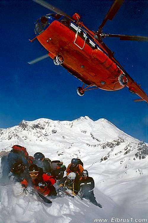 Another heli up in the Elbrus...