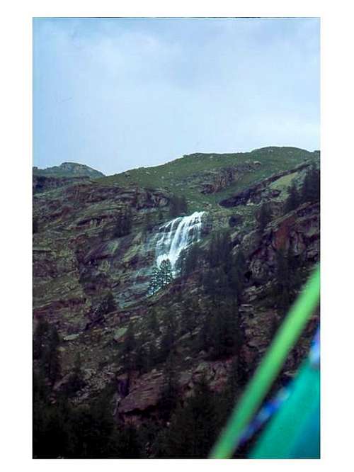 A waterfall going from the...