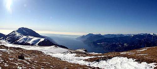 From M.Altissimo (2078m.):...