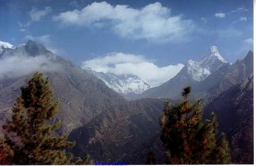 Mount Amadablam in Solukhumbu...