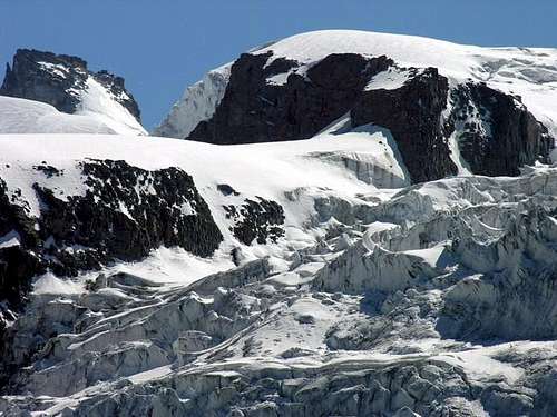 Punta di Ceresole (3777 m)...