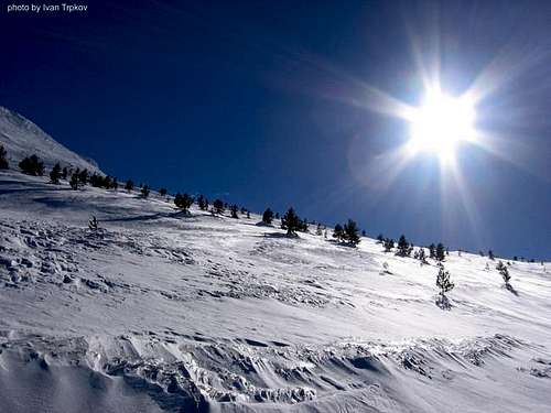 Winter sun above the Baba...
