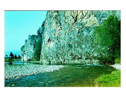 Rocky walls of Kramnica