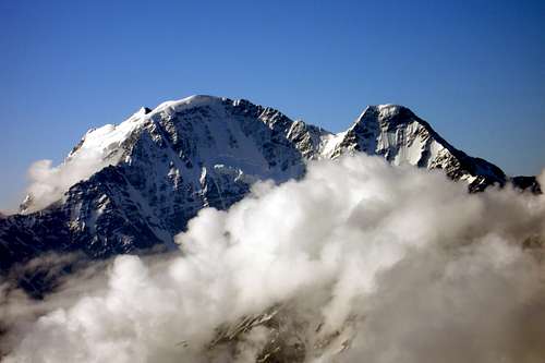 Caucasus  / Donguz Orun  4468 m