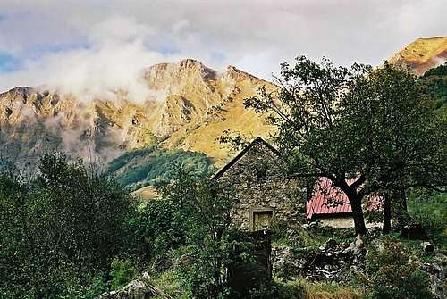 Veliko Duboko village in the heart of Moraca Mountains