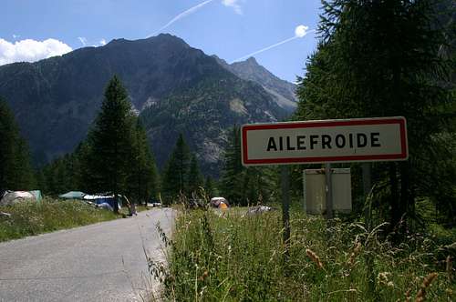 Ailefroide-village