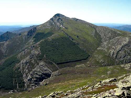 Ocejón (2.049 m.) from  Loma de las Piquerinas