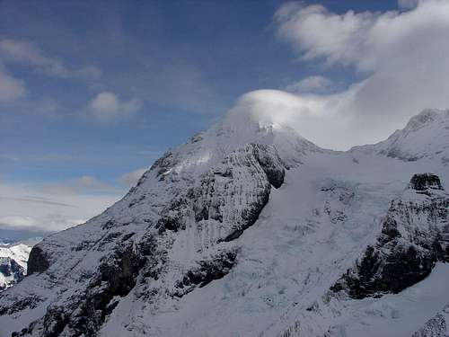Eiger and connecting ridge to the Mönch