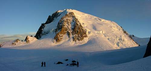 Mont Blanc du Tacul at sunset