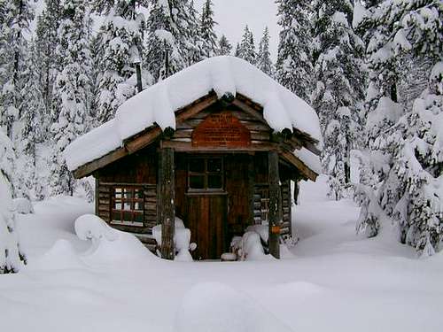 Willamette Pass nordic huts.
