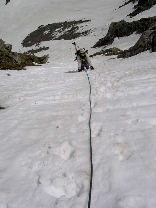 northeast couloir of les Hauts-Forts by ski hiking 05/27/06