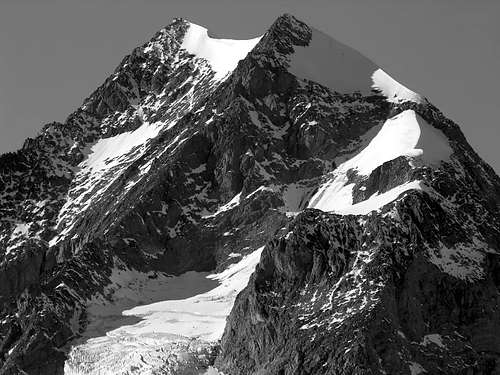 Aiguille de Trélatête <i>(3920 m)</i>