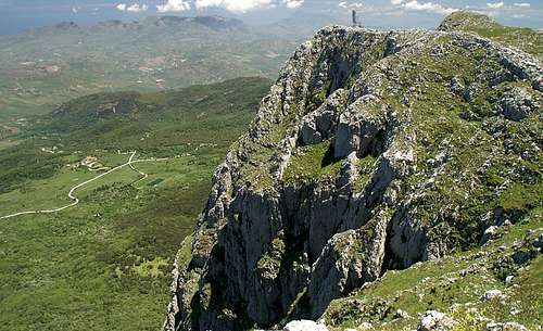 Rocca Busambra western summit