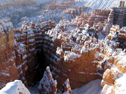 Bryce Canyon with a Blubird Sunrise and 6