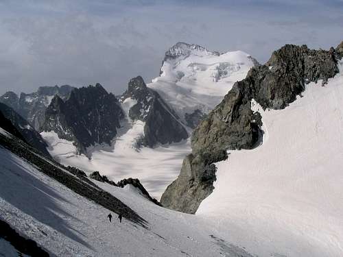 barre des Ecrins from Emile Pic pass