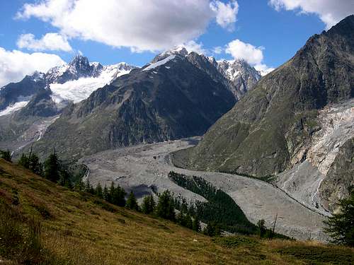 From Aiguille de Glacier to Brouillard ridge
