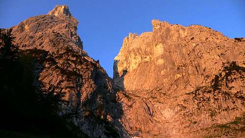 The Kaiser Mountains at Dawn