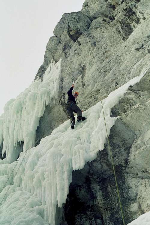 Ice climbing in Hámor