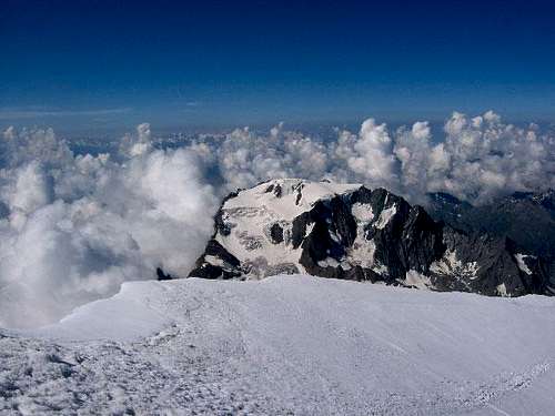 Mont Velan Grand Combin Matterhorn & others: an increasingly dangerous walls/2