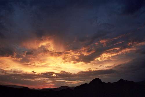 sunset over sedona AZ.