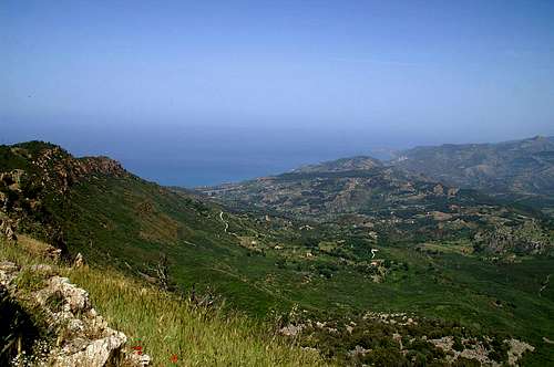 Summit view Pizzo Sant'Angelo: Northern coast east of Cefalù