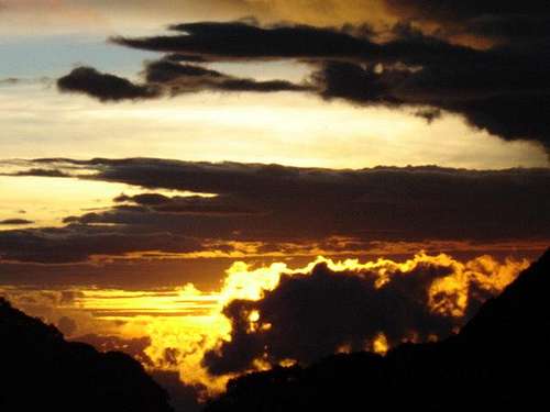 atardecer en estrella de agua