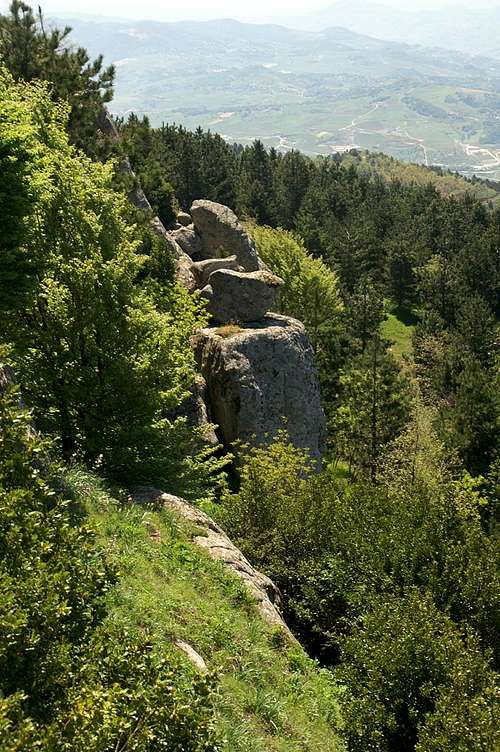 Granite boulders in the Monte Sambughetti west face