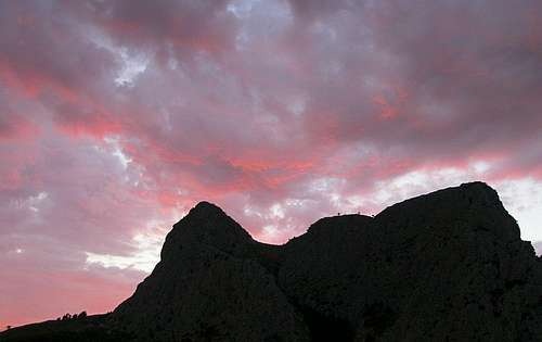 Sunset in Cetina canyon