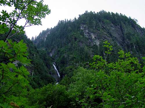 Mount Dickerman Cliff Waterfall
