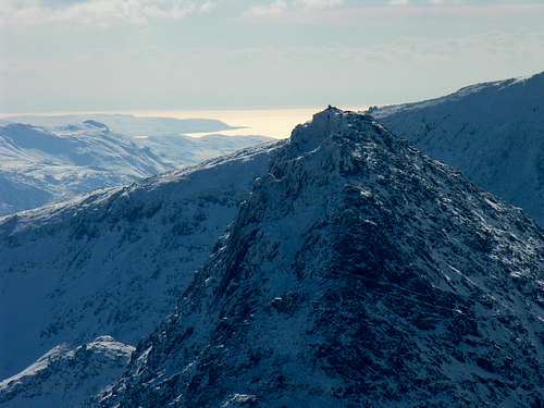Tryfan and Cardigan bay in March 2006
