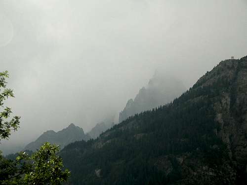 How a Storm Comes to Mt. Blanc (pic 7)