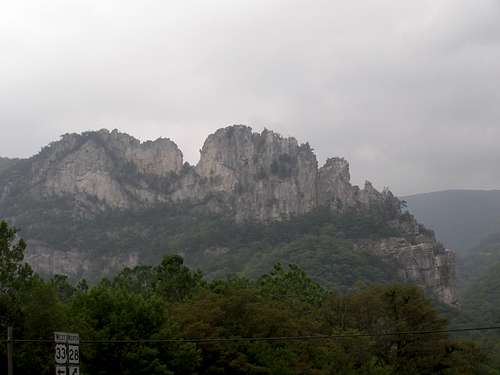 Seneca Rocks from the town