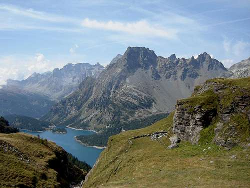Pizzo Crampiolo and Lago di Devero (Codelago) seen fm Alpe Naga