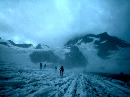 Ecrins > Glacier de la Pilatte (in the fog)
